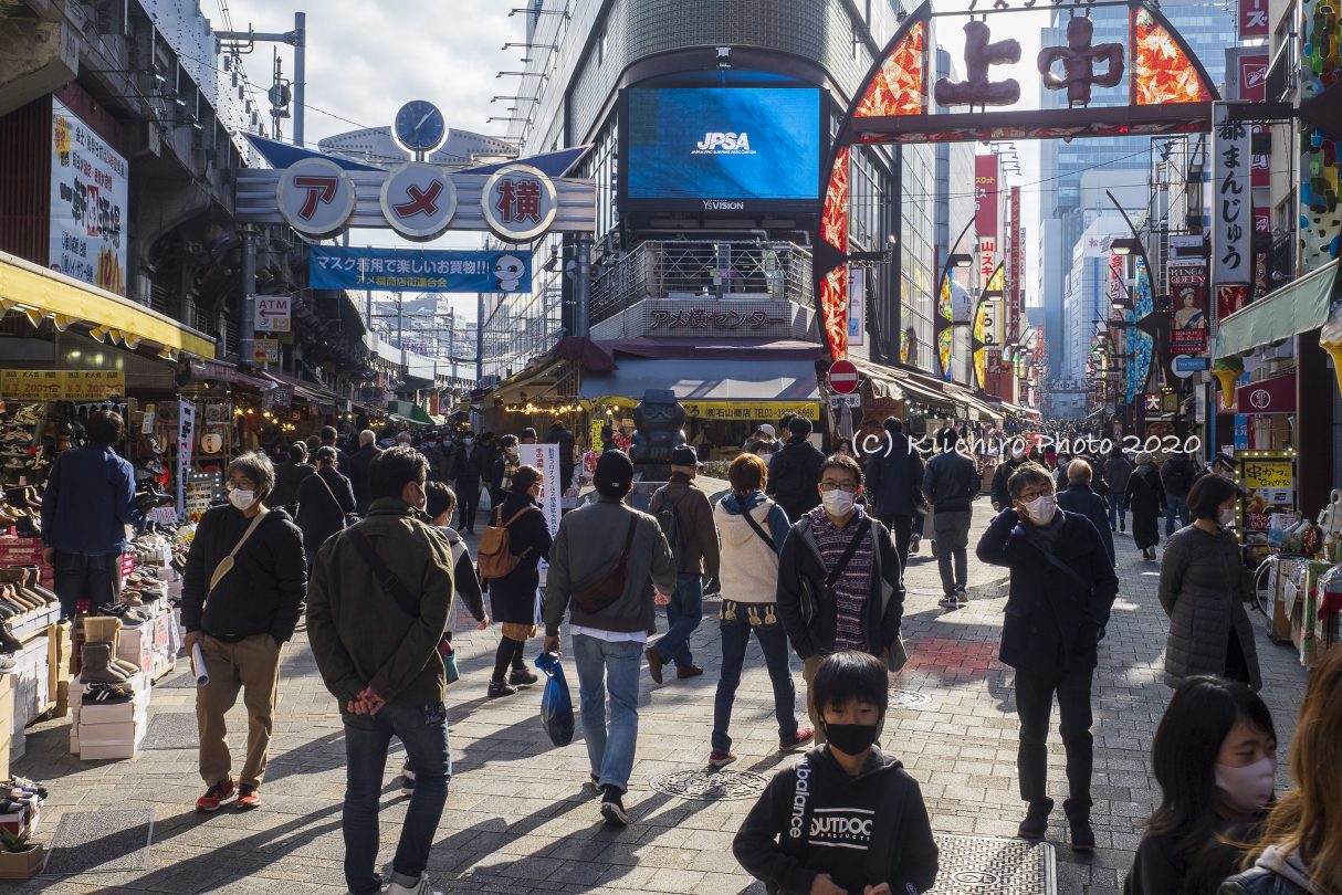 19年ごろのアメヤ横丁 上野駅側入口 善本喜一郎 Kiichiro Yoshimoto