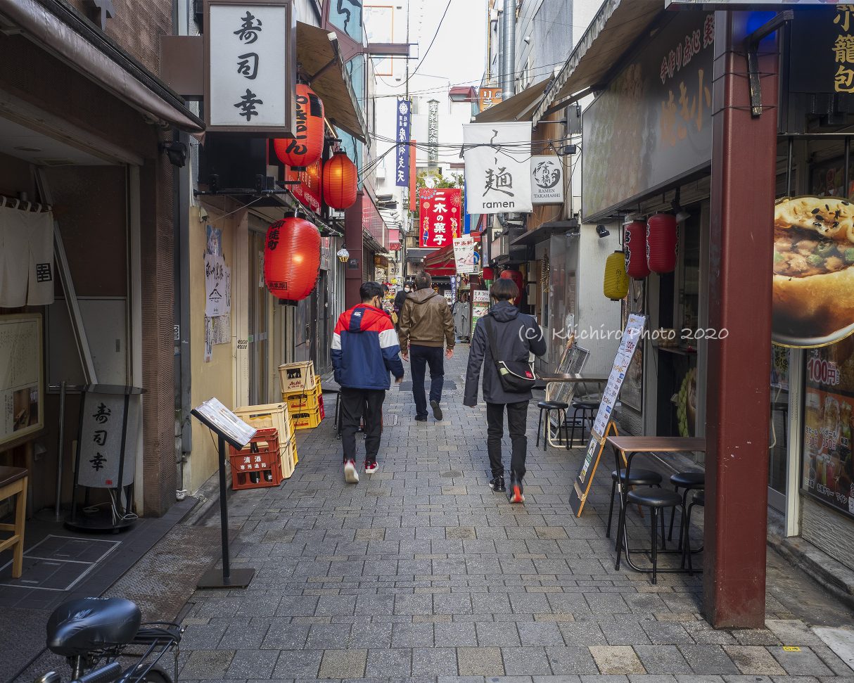 19年ごろのアメヤ横丁 上野駅側入口 善本喜一郎 Kiichiro Yoshimoto